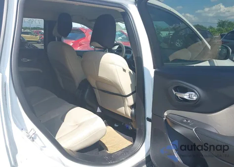 2015 Jeep Cherokee Latitude из США, поврежденный, VIN 1C4PJMCB9FW691566